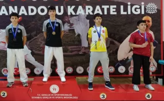 Çayırovalı karateciler 5 madalyayla döndü