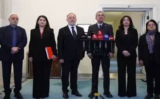 CHP’den DEM Parti’ye ara seçim ziyareti