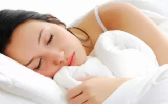 Çıplak uyumak göbek yağlarınızdan kurtarıyor