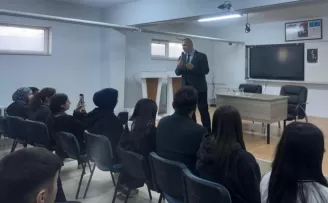 Cizre’de ’Başarıda Arkadaş Seçimi’ konferansı