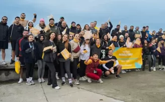 Çocuklar için yürüyüp sağlık için koştular