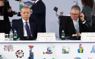 Cumhurbaşkanı Erdoğan Arnavutluk’ta... Zirveden barış çağrısı yaptı