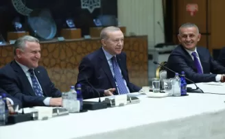 Cumhurbaşkanı Erdoğan’dan Süper Lig’e yükselen takımlara tebrik