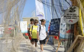 Denizden çıkan çöpler farkındalığa dönüştü