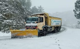 Denizli Büyükşehir kar mesaisinde