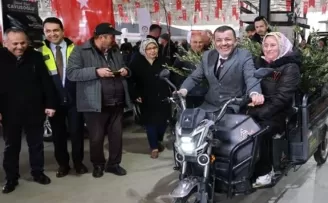 Denizli’de Honazlı üreticiye 4 bin 236 zeytin fidanı