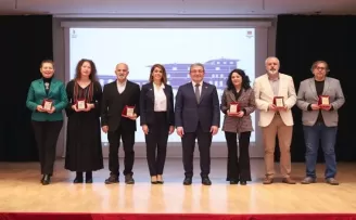 DEÜ’den öğretmenlere özel kutlama