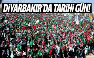 Diyarbakır'da 'Kutlu Doğum Haftası' programına yoğun katılım!