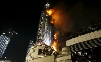 Dubai'deki 63 katlı gökdelende yangın çıktı