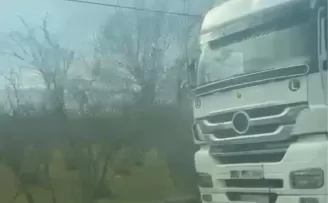 Düzce’ye 20 kaçak göçmeni tırla bırakıp kaçtılar!