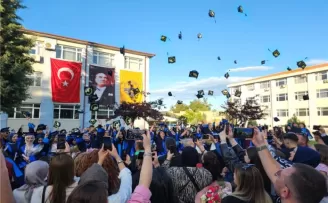 Edirne Keşan MYO’da mezuniyet coşkusu