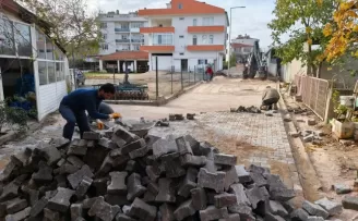 Edirne Süloğlu’nda kilit parke çalışmaları hızlandı