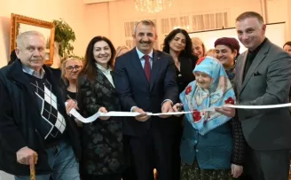 Edirne Valisi Yunus Sezer huzurevi sakinleriyle iftarda buluştu