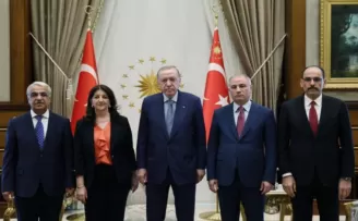 Erdoğan, DEM Parti Heyetini Külliye’de kabul etti