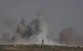 Esed rejiminden İdlib'e yoğun bombardıman