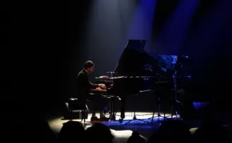 Evgeny Grinko CRR'de hayranlarıyla buluştu