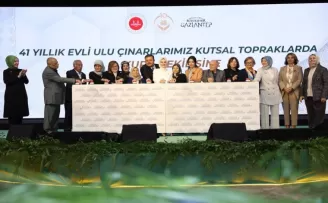 Gaziantep’te 41 yıllık evli çiftler için Umre kurası çekildi