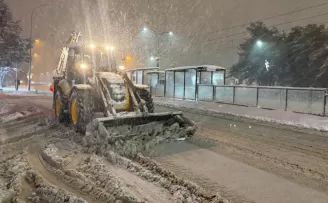 Gaziantep’te Büyükşehir ekipleri kar yağışına karşı görevde