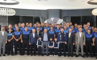 Gebze’de Başkan Büyükgöz Zabıta personeliyle buluştu