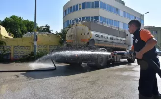 Gemlik’te hummalı temizlik