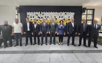 Gölcük’te siyasi parti başkanları istişarede