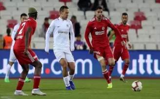 Göztepe Çaykur Rizespor engelini iki golle geçti