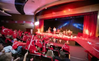 Güzelbahçeliler ’Cumhuriyet Yürüyüşü’nde buluştu