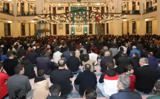 Hafız Adem Bilgetay, Kadir Gecesinde İnegöllülerle buluştu