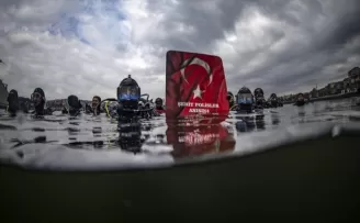 Haliç'te 'Vatan Dalışı'