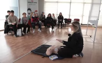 İBB Gençlik Ofisleri’nde üçüncü dönem başladı