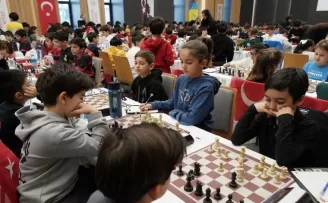 İstanbul Beylikdüzü’nde geleneksel turnuvada hamleler konuştu