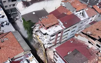 İstanbul Zeytinburnu sokakları ’yarısı bizden’ ile dönüşüyor
