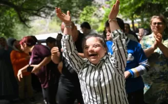 İzmir Bornova’da “Birlikte Güçlüyüz” mesajı yükseldi