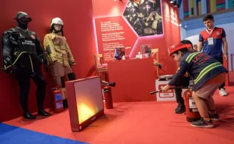 İzmir’de alevler sanal, heyecan gerçek