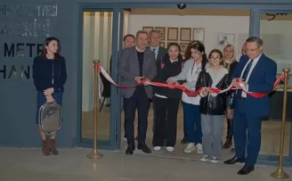 İzmir’de bin 300 kitaplık kütüphane faaliyette!