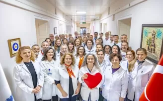 İzmir’de “Koruyan, Öğreten, İyileştiren” sağlık hamlesi