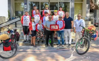 İzmir’de ’Zafer Yolunda’ pedallar iz bırakıyor
