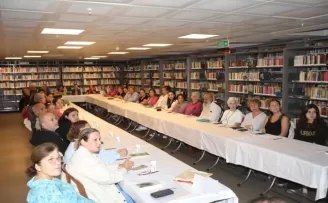 İzmir Efes Selçuk’ta kitap okuma etkinliği