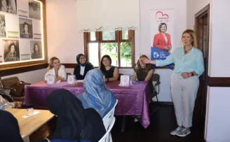 İzmit’te kadın kadına konak buluşmaları