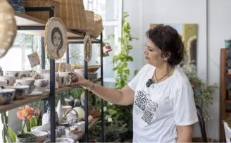 Kadınların hayallerine ışık tutuyor