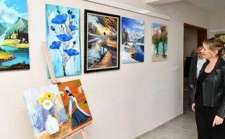 Kaklıç Sanat Akademisi’nin yıl sonu sergisi büyük ilgi gördü