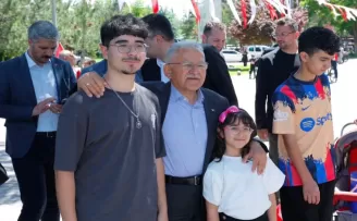 Kayseri Büyükşehir Konservatuvarı’nda mezuniyet sevinci