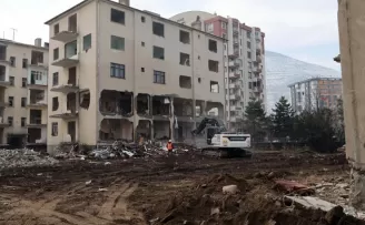 Kayseri Talas’ta yapılar sesle yıkılıyor