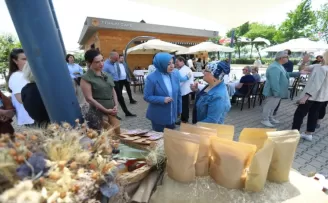 KEFEK üyeleri Efes Tarlası Yaşam Köyü’nü gezdi