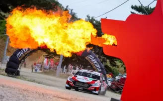 Kerem Kazaz şampiyona liderliğini sürdürdü