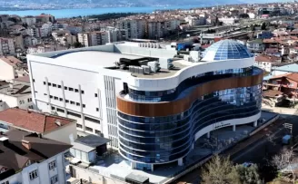 Kocaeli’de Derince Belediyesi yeni hizmet binası tamamlanıyor