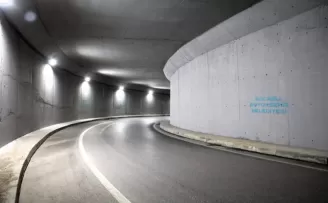 Kocaeli’de Şehir Hastanesi alt geçidi ışıl ışıl oldu