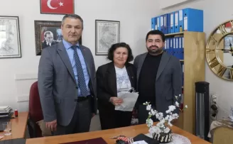 Kocaeli İzmit’te kadın muhtarlara Anneler Günü ziyareti