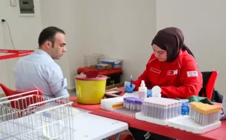 Konya Selçuklu’nun Kızılay’a desteği sürüyor