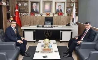 Kütahya’da Başkan Kahveci’den gençliğe ve spora destek